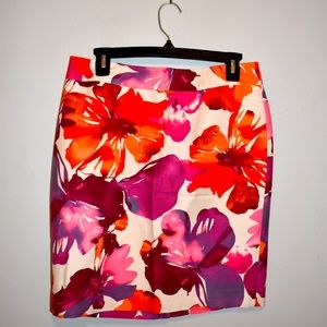 Ann Taylor Loft floral skirt size 8